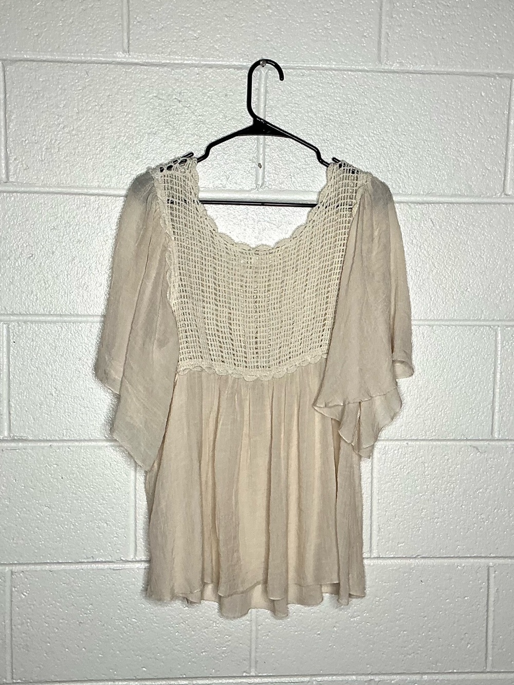< Adiva Cream Boho Style Gauzy Crochet Knit Peasant Blouse > - Picture 4 of 4